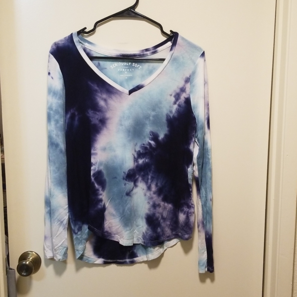 Long sleeve tee